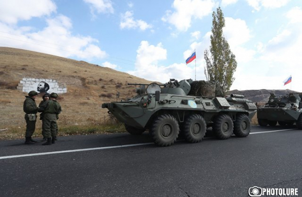 Безопасность движения через город Шуши в Степанакерт обеспечивают российские миротворческие силы