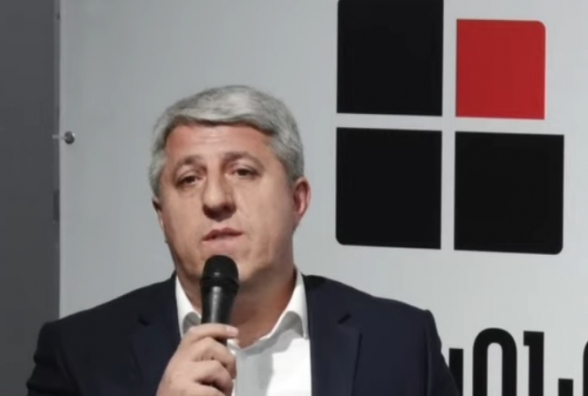 «Քաբաբ առ քաբաբ» ետ բերելու խոստում տված ծաղրածուն մեր Հայրենիքը գյուղ առ գյուղ հանձնում է թշնամուն