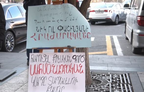 Гегам Манукян и Ким Балаян продолжают голодовку с требованием отставки Пашиняна (прямой эфир)