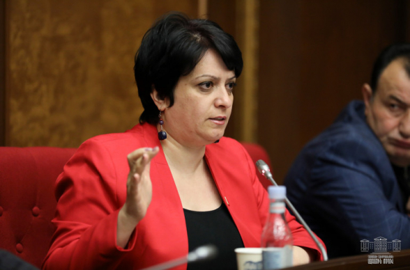 Խոսվում է, որ Բաքվում կազմակերպվելու է հաղթական շքերթ, ցուցադրվելու են մեր գերիները. նրանց այս ստորացումից զերծ պահելու համար պետություն ունե՞նք․ Սրբուհի Գրիգորյան (տեսանյութ)