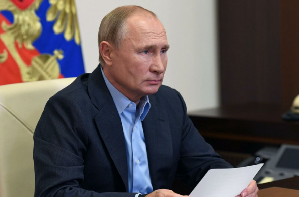 Путин обсудил с Совбезом деятельность российских миротворцев в Карабахе