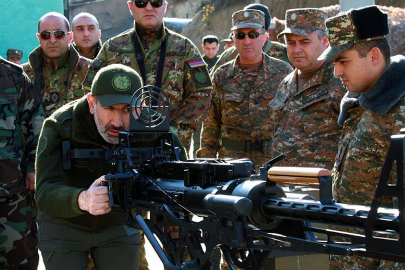 Երբ առաջին անգամ տեսա այս լուսանկարը, գրեցի, որ մենք դատապարտված ենք խայտառակության