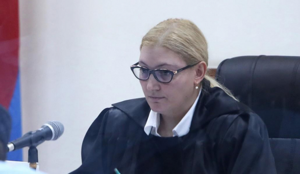 Суд перенес заседание по делу Роберта Кочаряна и других