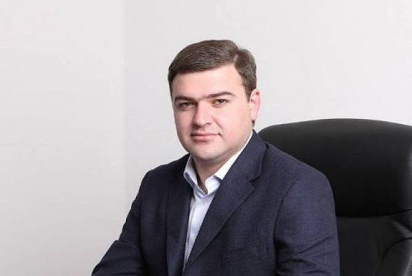 Депутат от фракции «Мой шаг» Ерджаник Акопян сложит свой мандат: он переходит на работу в Комитет госдоходов