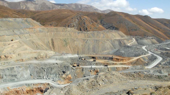 Хотя административное здание находится на армянской территории, запасы золота на Соткском руднике остаются под азербайджанским контролем – «Грапарак»
