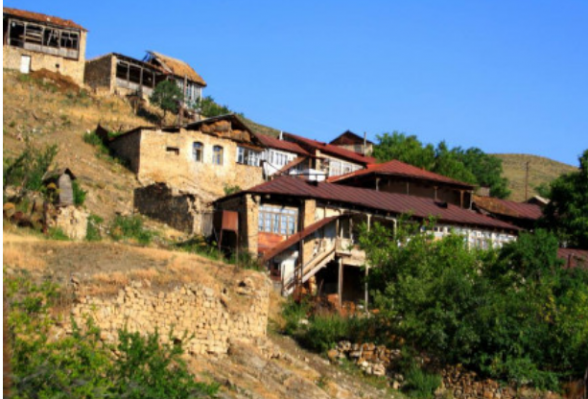 ВС Азебайджана на данный момент не смогли захватить села в Гадрутском районе: Баку стянул в зону БД тяжелую технику – «WarGonzo»