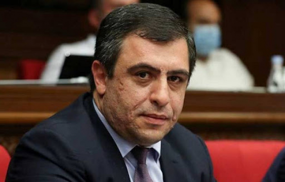 Ոչխարի ու մարդու տարբերությունը․ Նիկոլի մարզպետի բանաձևը