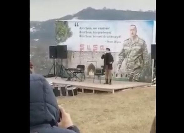 Это Шуши, готовятся к концерту для солдат: ну а вы сидите по домам и навешивайте ярлыки на тех, кто идет на площадь (видео)