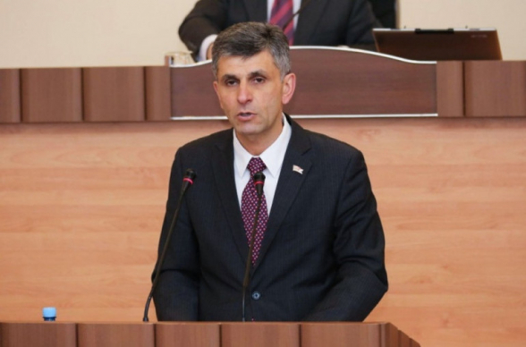 Արայիկ Հարությունյանը Հայաստանի իշխանությունների թելադրանքները դարձրել է իր համար որպես կառավարման միջոց. Դավիթ Իշխանյանը՝ Արցախի ներքաղաքական զարգացումների մասին