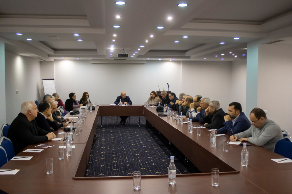 Состоялось заседание совета Движения по спасению Родины (фото)