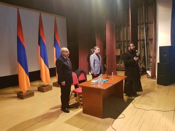 Կարևոր արձանագրումներ Վազգեն Մանուկյանի ելույթից վանաձորցիների հետ հանդիպմանը (լուսանկար)