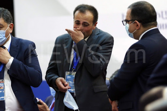 «Доктор смерть» успел стать и дающим рестарт правительству