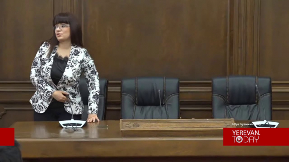 Իմքայլական պատգամավորները հրաժարվեցին պատասխանել՝ Շուշին հայկակա՞ն է, թե՞ ոչ, և լքեցին ասուլիսի սրահը (տեսանյութ)