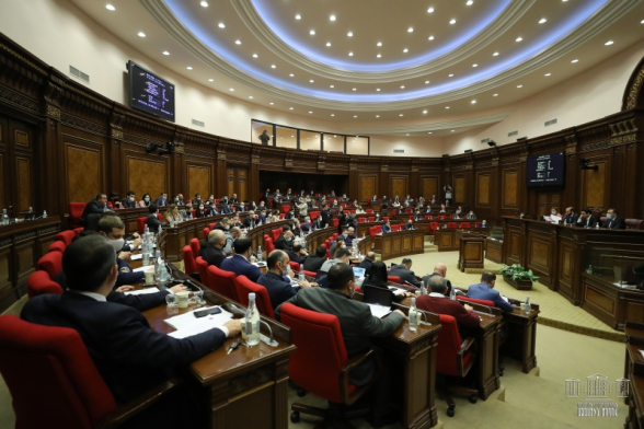 Իշխանությունն ընդդիմադիր պատգամավորների «բերանը փակելու» նոր գործիք կունենա․ «Հրապարակ»