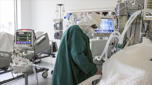 В Турции от коронавируса умерли более 25200 человек