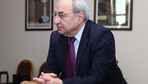 Չգնան սահմանադրական ճանապարհով, կգնան ապստամբությամբ․ Վազգեն Մանուկյան (տեսանյութ)