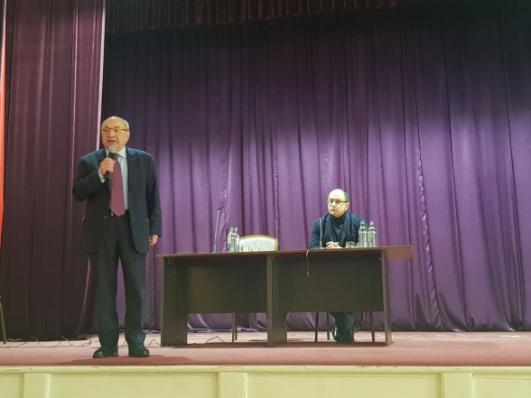 Վազգեն Մանուկյանը հանդիպել է արարատցիների հետ (տեսանյութ)