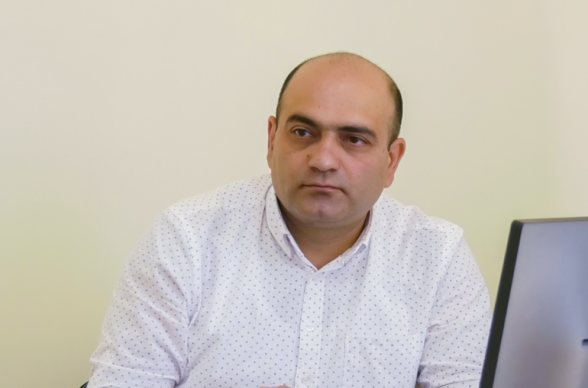 Հանրային իրական սպասումն ակնհայտ է՝  իշխանությունը պետք է հեռանա անհապաղ, անցնցում և ընդմիշտ՝ երկիրն ու ժողովրդին զերծ պահելով գոյատևման նոր սպառնալիքներից և անդառնալի կորուստներից. Թադևոս Ավետիսյան