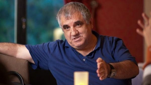 Դու, Արարատ Միրզոյան, առնետ ես․ նույնիսկ այս իրավիճակում փող վերցրեցիր