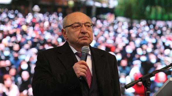 Երիտասարդների հանդիպումը Վազգեն Մանուկյանի հետ (տեսանյութ)