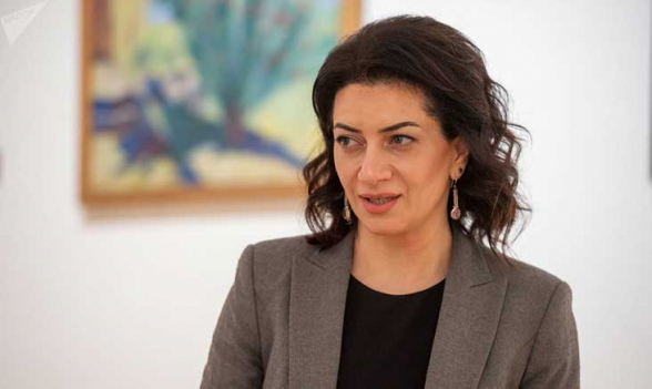 Ո՞ւմ հաշվին է պարտված երկրի ղեկավարի կինը շրջագայում ու նման ճոխ ծախսեր կատարում․ «Իրավունք»