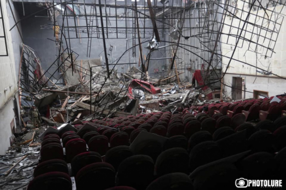 Ինչո՞ւ թշնամու ԱԹՍ-ի թիրախում հենց բեմը հայտնվեց․ մանրամասներ՝ Շուշիի մշակույթի տան պայթյունից․ «Հրապարակ»