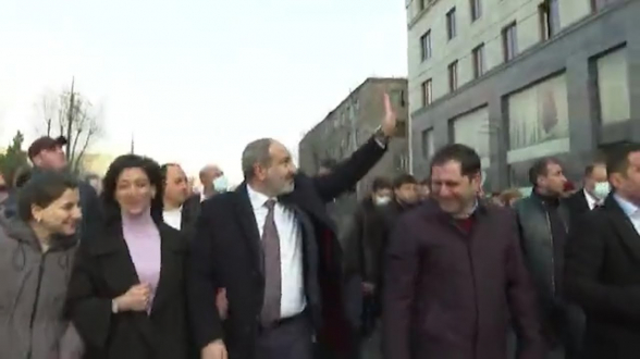 «За тобой придут»: Пашинян пригрозил гражданину