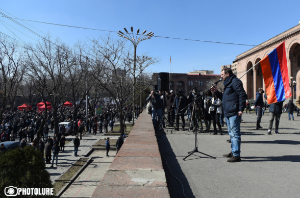 Ոստիկանությունը ստրուկի պես ծառայում է Փաշինյանին, ոստիկաններին կոչ եմ անում միանալ ժողովրդին. Գեղամ Մանուկյան (տեսանյութ)