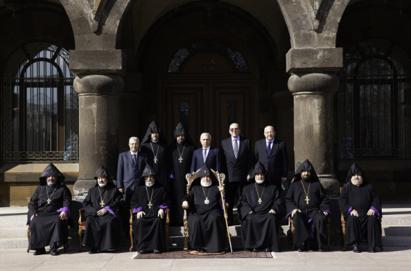 Կոչ ենք անում իշխանությանը՝ մեր ժողովրդին նոր հիասթափությունների չառաջնորդելու համար անհրաժեշտ հետևություններ անել. Գերագույն հոգևոր խորհուրդ