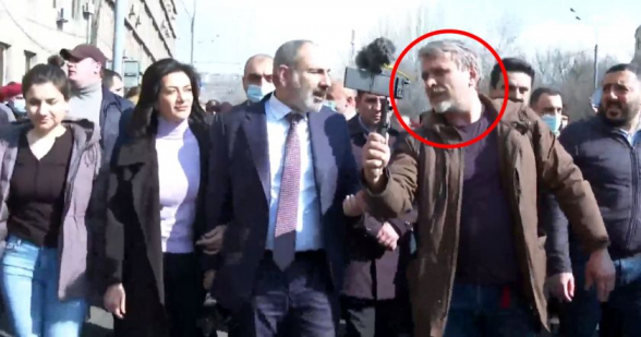 Նիկոլ Փաշինյանի և նրա հեղափոխության PR-ն ապահովող բլոգերը պրոադրբեջանական քարոզիչ է