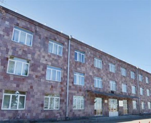 Փաշինյանի հանրահավաքին մասնակիցներ ապահովողներից էր Նոյեմբերյանի ԲԿ աշխատակազմի ղեկավարը, որի պաշտոնը հատուկ իր համար է ստեղծվել․ «Ժողովուրդ»