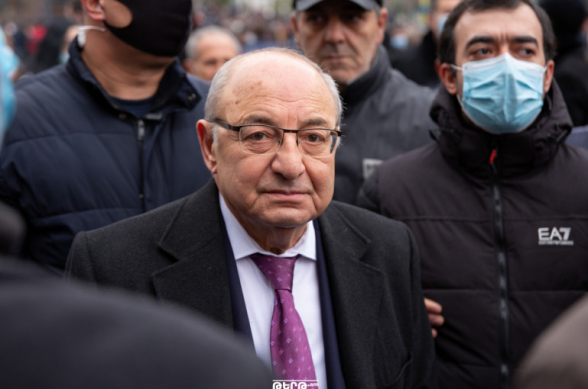 Քննչական կոմիտեից Վազգեն Մանուկյանը ծանուցագիր է ստացել