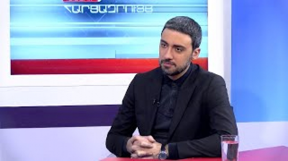 У президента нет полномочий увольнять начальника Генштаба – Арам Вардеванян (видео)