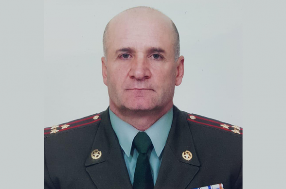 Գնդապետ Արայիկ Մուրադյանը հրաժարական տվեց ու միացավ ԶՈւ գլխավոր շտաբի հայտարարությանը