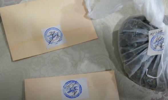 Չարենցավանի ոստիկանները առանձնապես խոշոր չափերի թմրանյութ են հայտնաբերել (տեսանյութ)