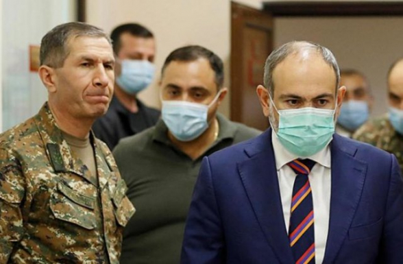 Противостояние правительство Армении с Вооруженными силами Республики Армения имеет два возможных исхода