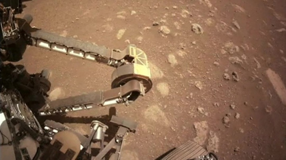 «Perseverance» впервые прокатился по Марсу (видео)