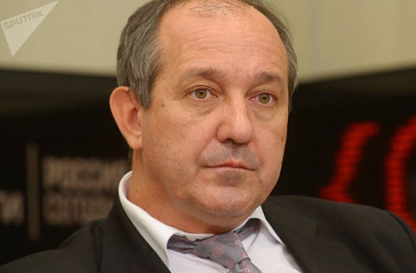 «Չի կարելի փոխել զինվորականներին, երբ հակառակորդը խոսում է Երևանի մասին, դա աբսուրդ է». Եվսեև