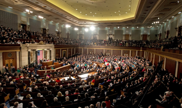 Конгресс США окончательно принял пакет мер поддержки экономики на $1,9 трлн