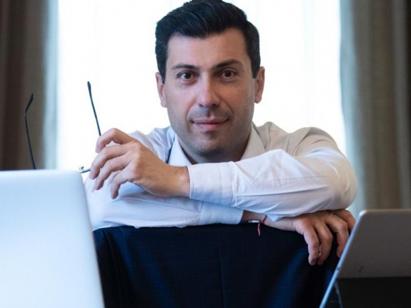 Никол Пашинян, чей горизонт планирования ограничен подлокотником его кресла, просто несовместим с каким-либо серьезным планом и долгосрочной перспективой