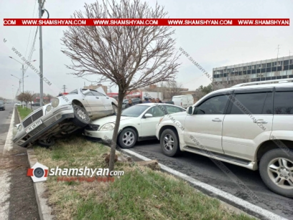 Արմավիրի մարզում բախվել են Lexus-ը, Nissan-ն ու Mercedes-ը, վերջինս մասամբ հայտնվել է Nissan-ի վրա. կա վիրավոր