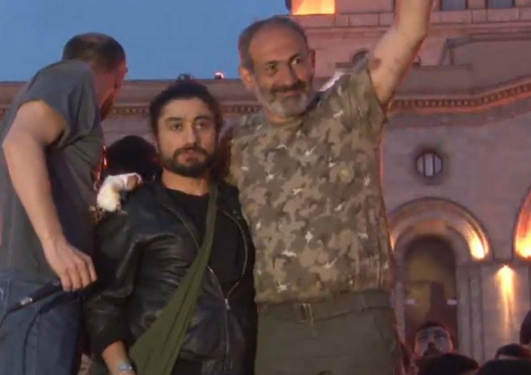 «Թավշյա» թրքաբոլշևիկները