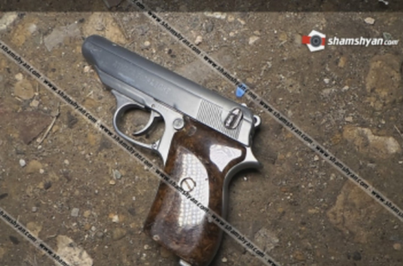 Երևանի բնակելի շենքերից մեկի պատշգամբում հայտնաբերվել է ՌԴ Անվտանգության դաշնային ծառայության գեներալ-լեյտենանտի դստեր դին՝ հրազենային վնասվածքով