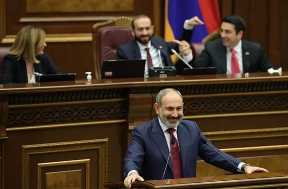 Հակապետական դատարկախոսության կռուտիտագալար շատրվանը՝ նիկոլ փաշին