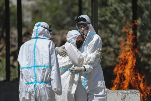 Հնդկաստանում կորոնավիրուսից մահացության նոր ռեկորդ է գրանցվել