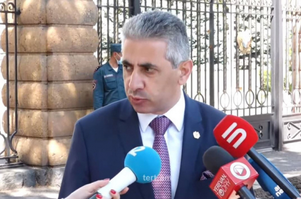 Անհանգիստ չե՞ք արդյոք, որ Ձեզ ներգրավվել են օրինական իշխանության տապալման և իշխանության ապօրինի զավթման ենթադրյալ հանցագործության կազմակերպված խմբի կազմում. Է. Ղազարյանը՝ Ա. Սարգսյանին (տեսանյութ)