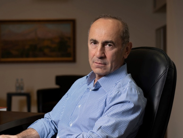 Роберт Кочарян