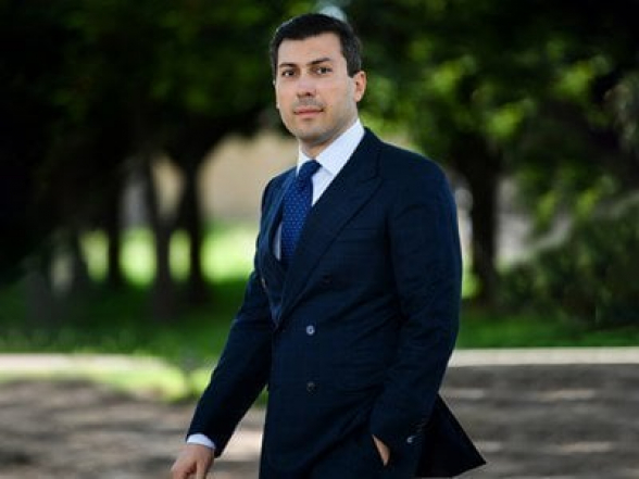 Либо мы победим смертоносный «николавирус», либо вирус окончательно уничтожит нас – Микаэл Минасян