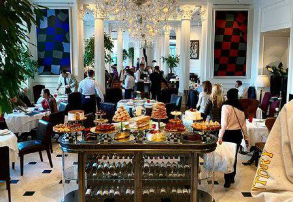 ՀՀ նախագահ Արմեն Սարգսյանն ընթրել է Մոսկվայի էլիտար ռեստորաններից մեկում՝ «Большой»-ում