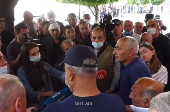 Նաիրիտցիների բողոքի ակցիան Կառավարության դիմաց (տեսանյութ)